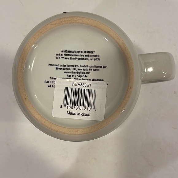 A Nightmare On Elm Street Freddy Krueger 20 Oz. Coffee mug cup NWT - Picture 4 of 4